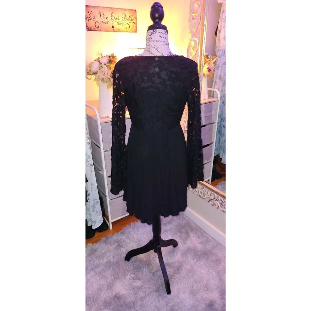 Xhilaration Black Lace Sexy Dress - Picture 4 of 6